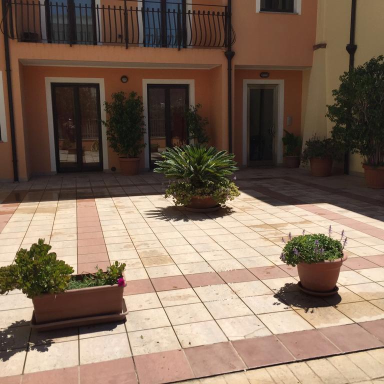 Bertolottu Residence Apartments Tortoli Ngoại thất bức ảnh